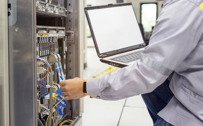 現場施工（お客様先での作業）